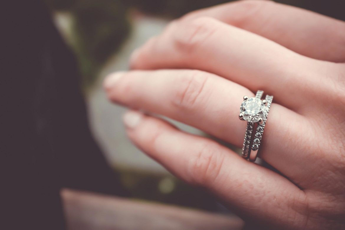 Blog - Slávne zásnubné prstene I