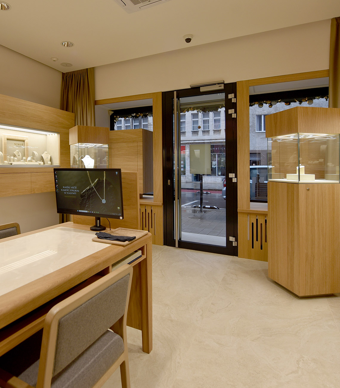 Mikuš Diamonds Bratislava Dunajská