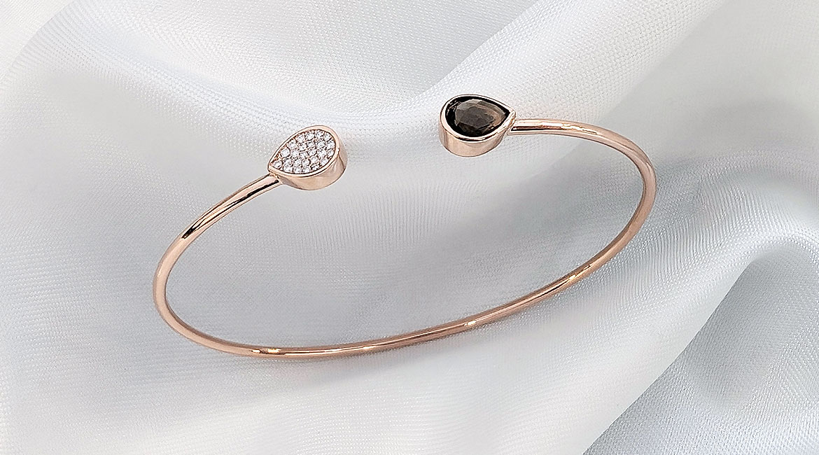 Záhnědový náramek s diamanty