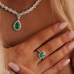 Smaragdový prsteň Isme, biele zlato