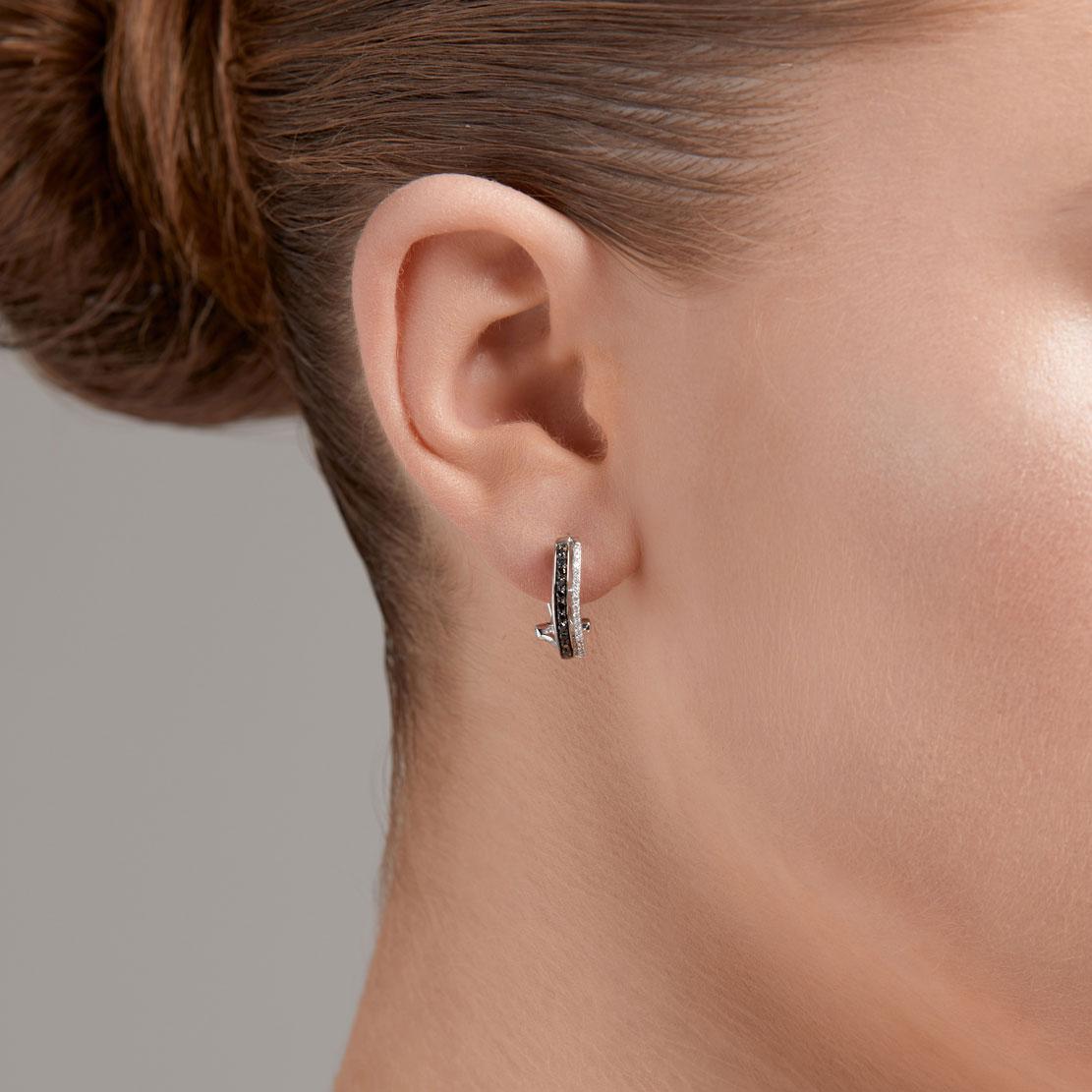 Diamantové náušnice Reverse, bílé zlato