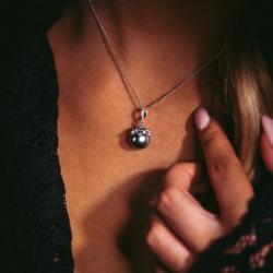 Perlový přívěsek Belis, bílé zlato