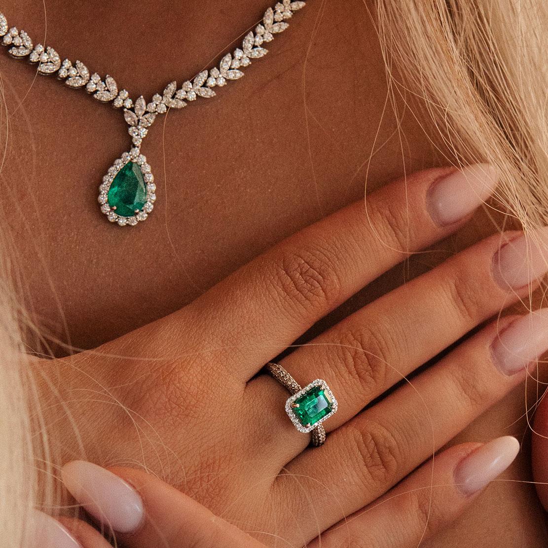 Smaragdový prsteň Isme, biele zlato