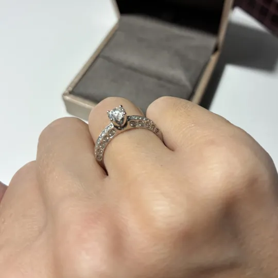 Mikuš Diamonds - Bazár - Zásnubný prsteň Luna, model 224111203