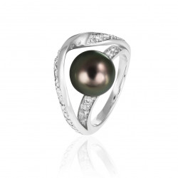 Prsteň Moana, biele zlato, tahitská perla, diamant.