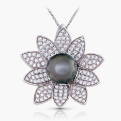Prívesok Honor, biele zlato, diamant, tahitská perla.