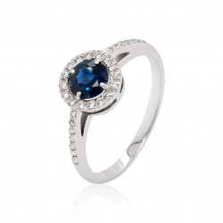 Prsteň Zaira, biele zlato, modrý zafír, diamant.