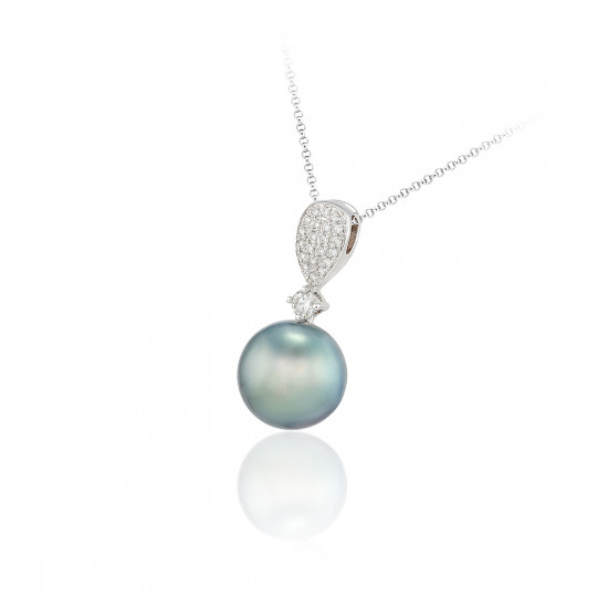 Prívesok Leiria, biele zlato, tahitská perla, diamant.